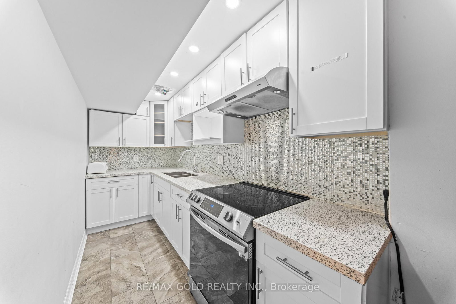 Detached House for sale at 57 James Govan Drive, Whitby, Ontario, L1N 0J9 - Port Whitby - MLS: E12986254