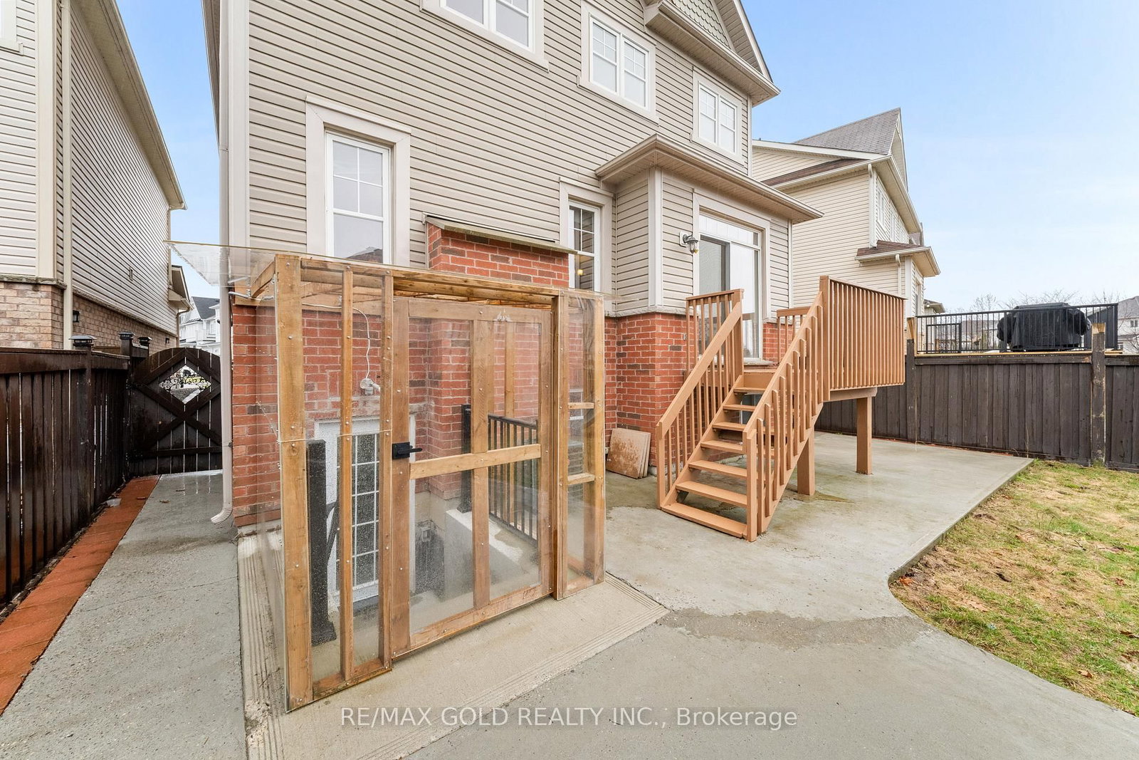 Detached House for sale at 57 James Govan Drive, Whitby, Ontario, L1N 0J9 - Port Whitby - MLS: E12986254