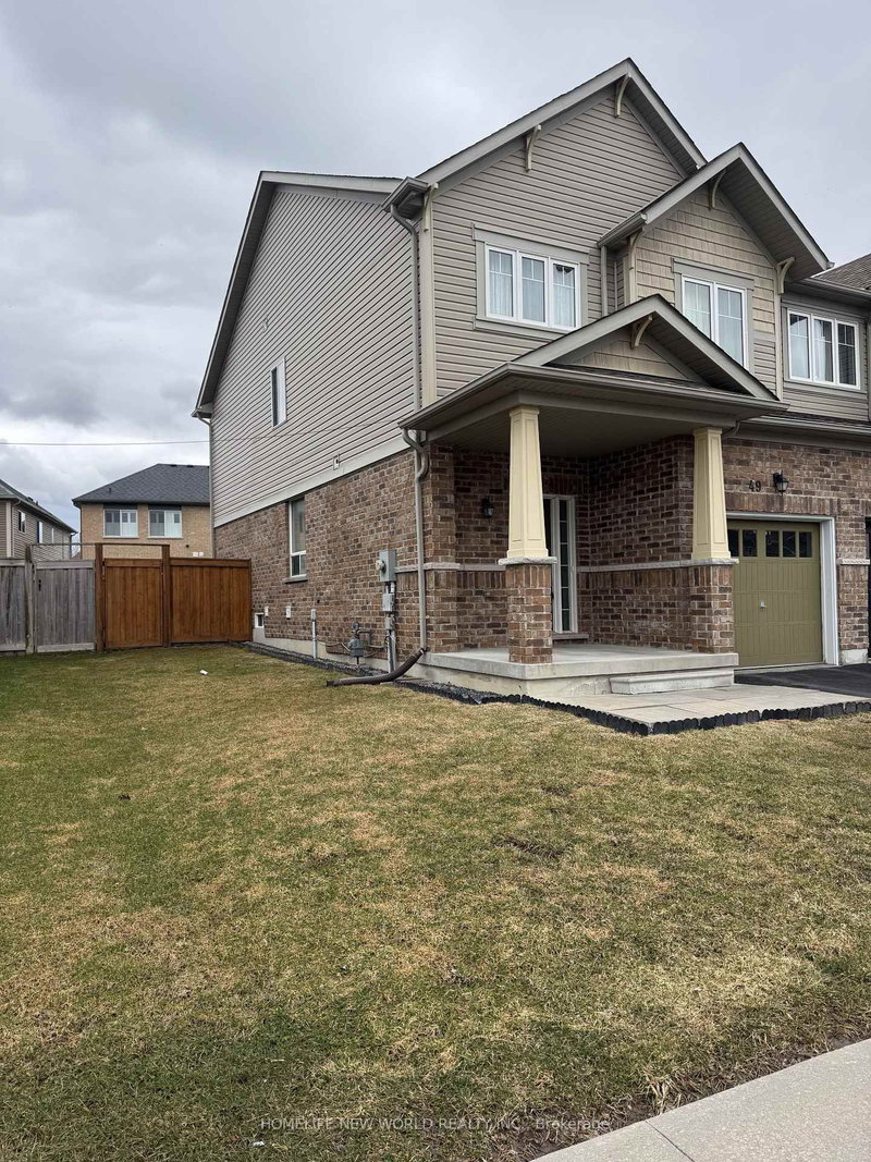 49 Artania St, Oshawa, L1L 0E6 | Image 2