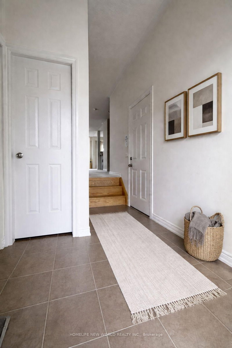 49 Artania St, Oshawa, L1L 0E6 | Image 3