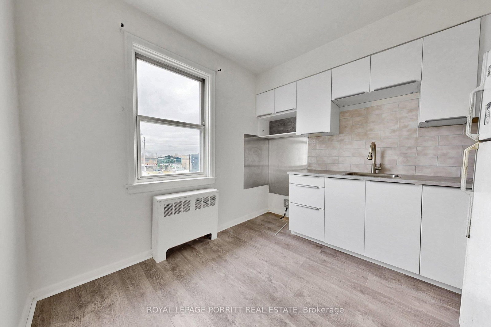 2633 Eglinton Avenue E - Photo 24