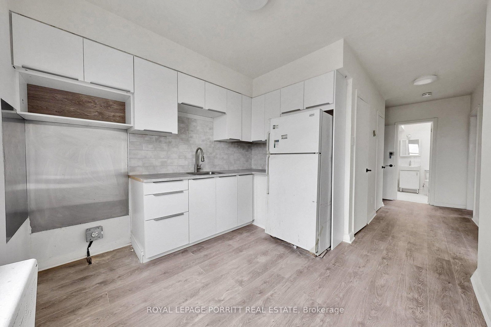 2633 Eglinton Avenue E - Photo 25