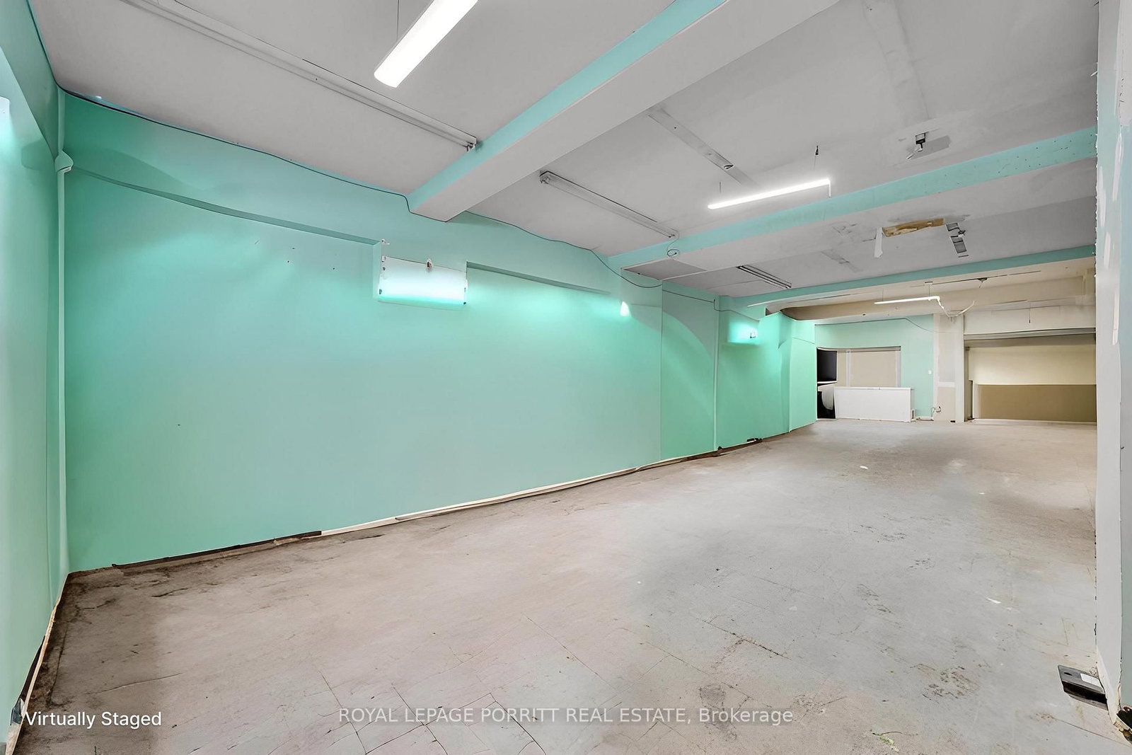 2633 Eglinton Avenue E - Photo 27