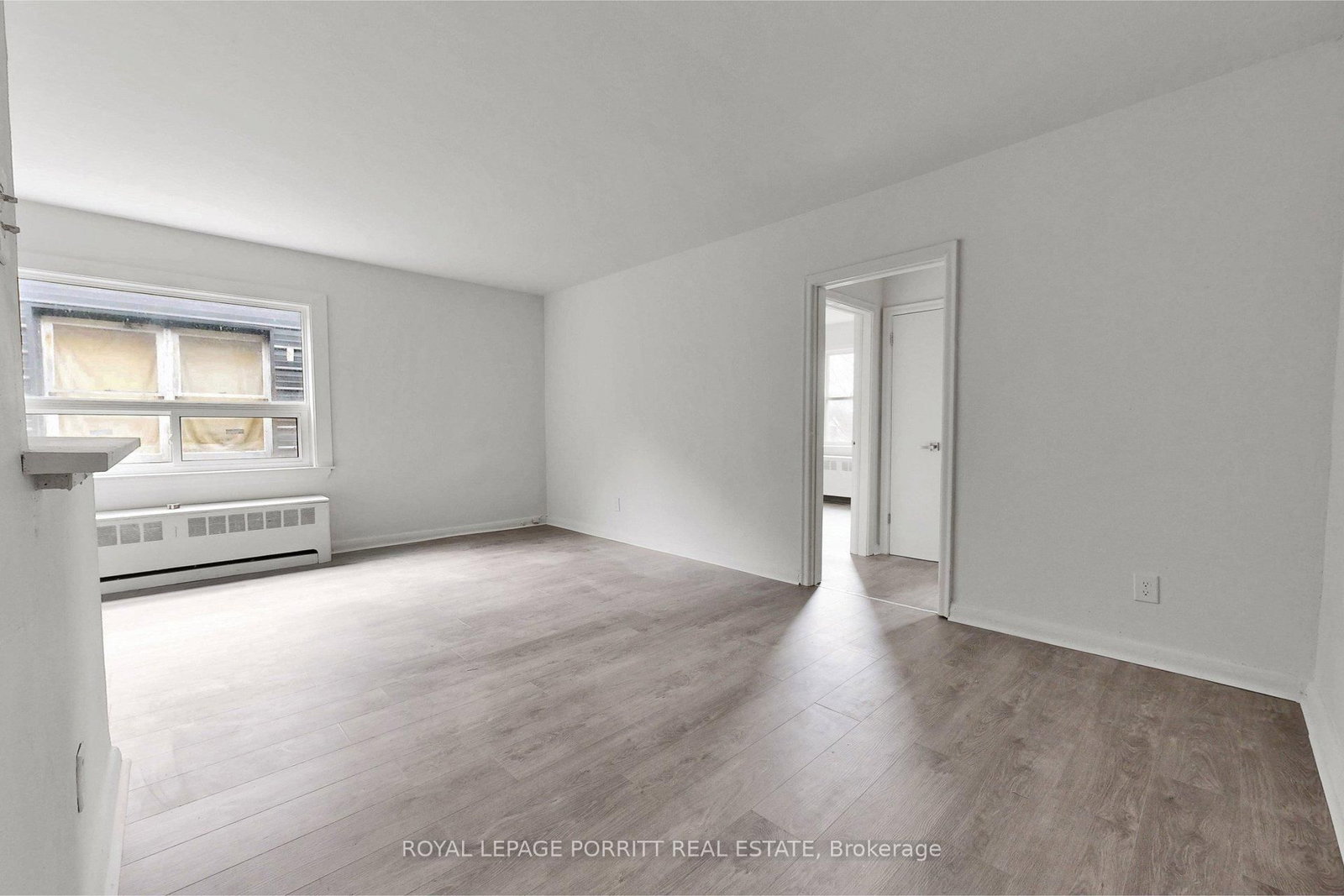 2633 Eglinton Avenue E - Photo 31
