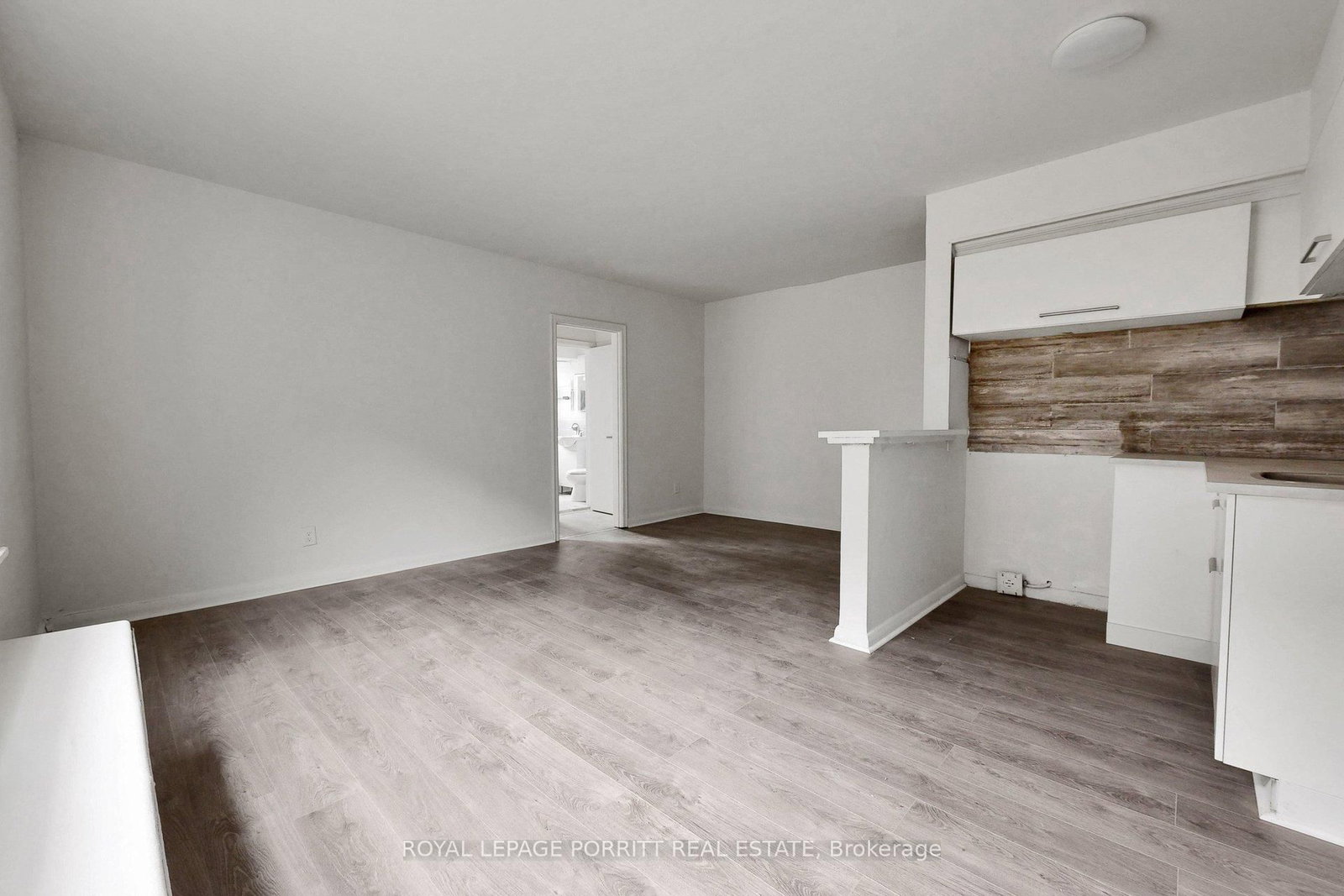 2633 Eglinton Avenue E - Photo 34