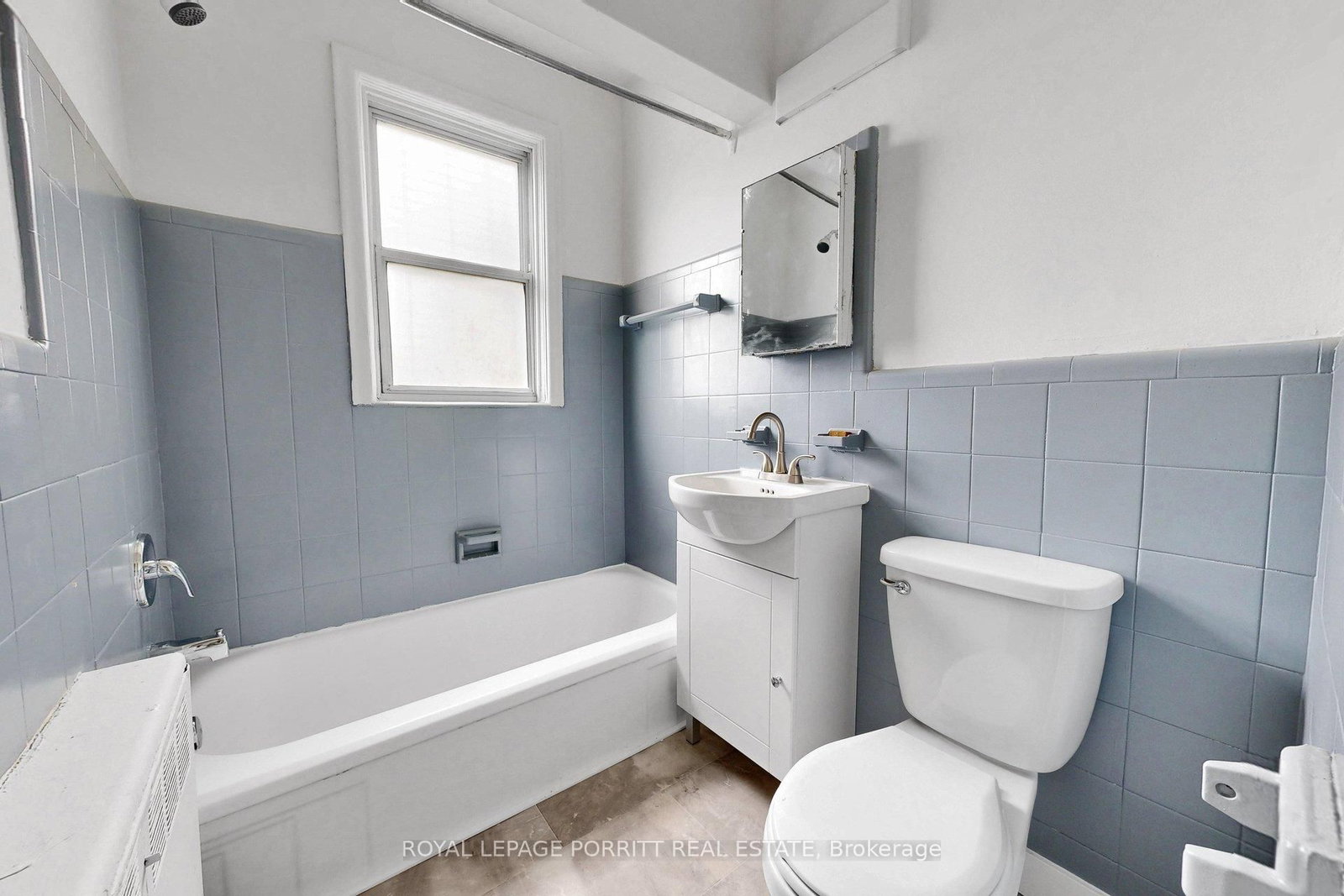 2633 Eglinton Avenue E - Photo 36