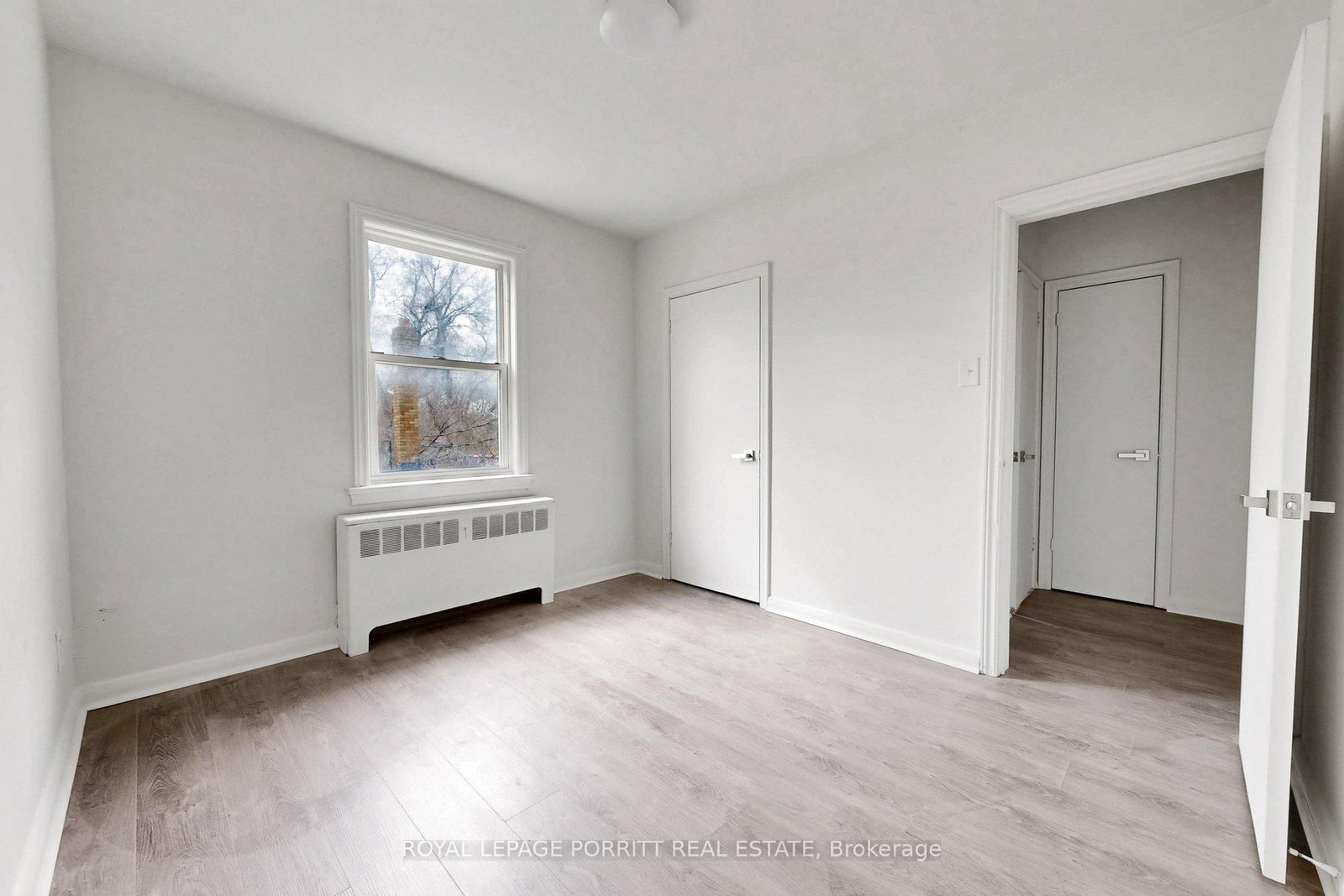 2633 Eglinton Avenue E - Photo 38