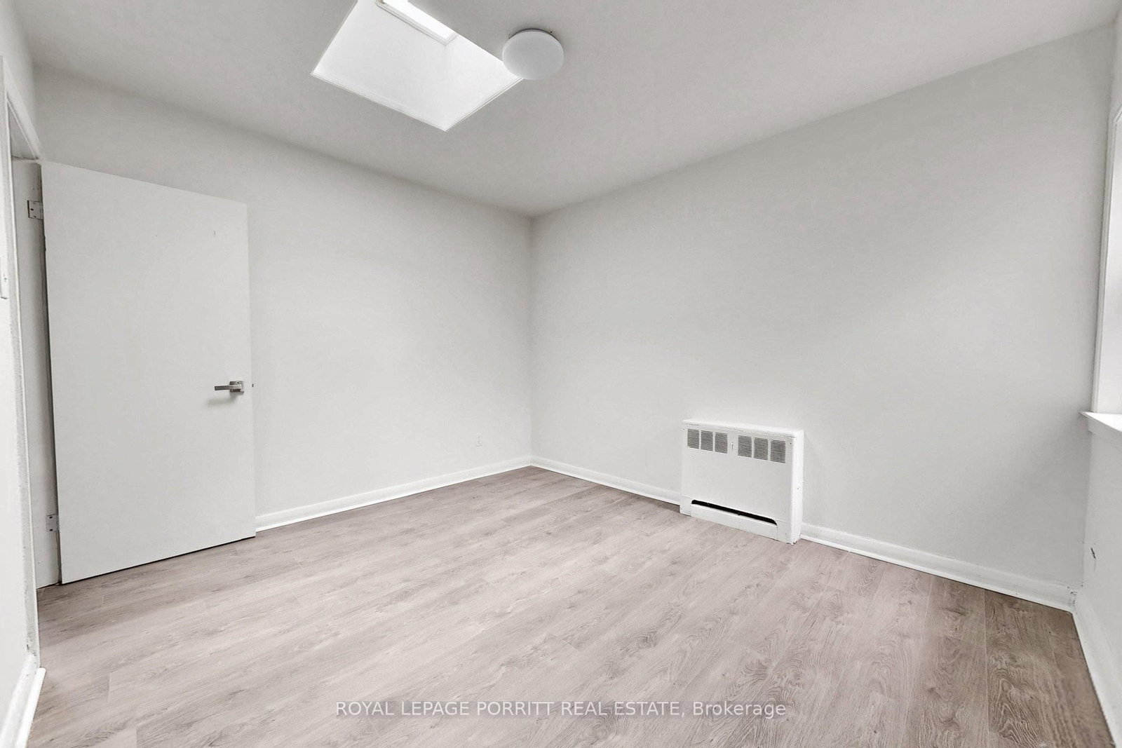 2633 Eglinton Avenue E - Photo 43