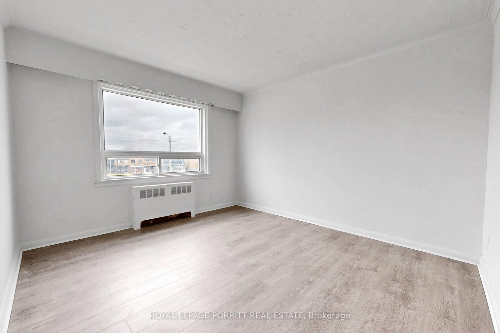 2633 Eglinton Avenue E - Photo 45