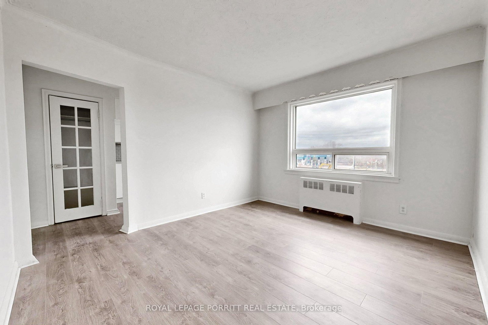 2633 Eglinton Avenue E - Photo 46