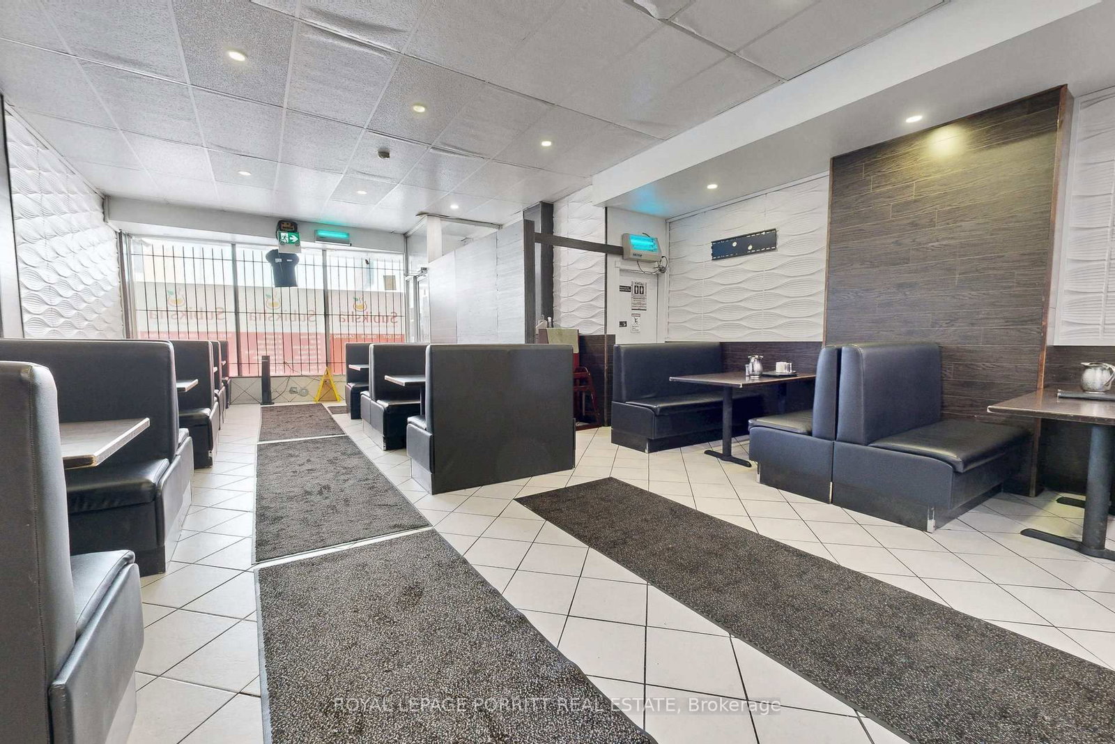 2633 Eglinton Avenue E - Photo 7