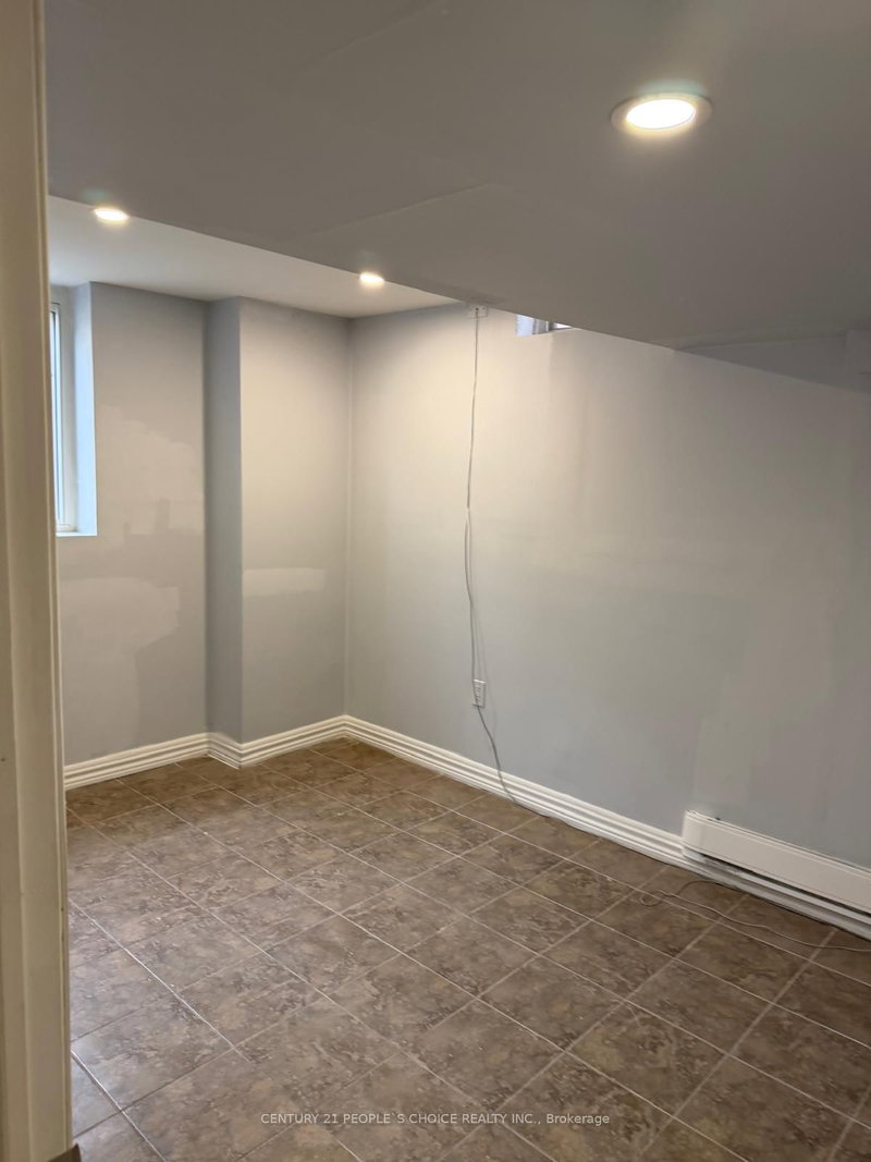 41 Coomer Cres, Ajax, L1T 3C7 | Image 3