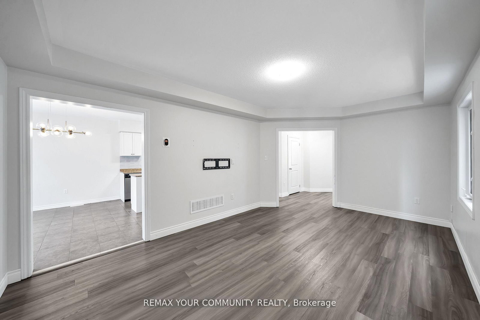 Detached House for sale at 17 Adanac Drive, Whitby, Ontario, L1N 0J4 - Blue Grass Meadows - MLS: E12986578