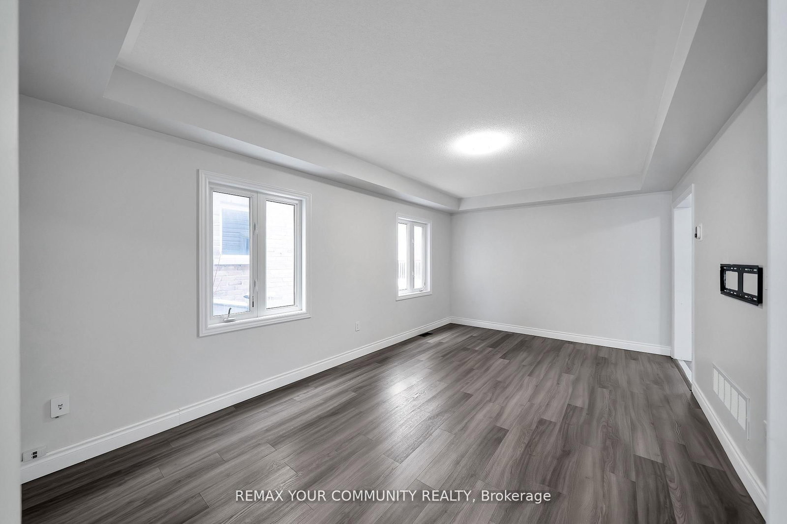 Detached House for sale at 17 Adanac Drive, Whitby, Ontario, L1N 0J4 - Blue Grass Meadows - MLS: E12986578