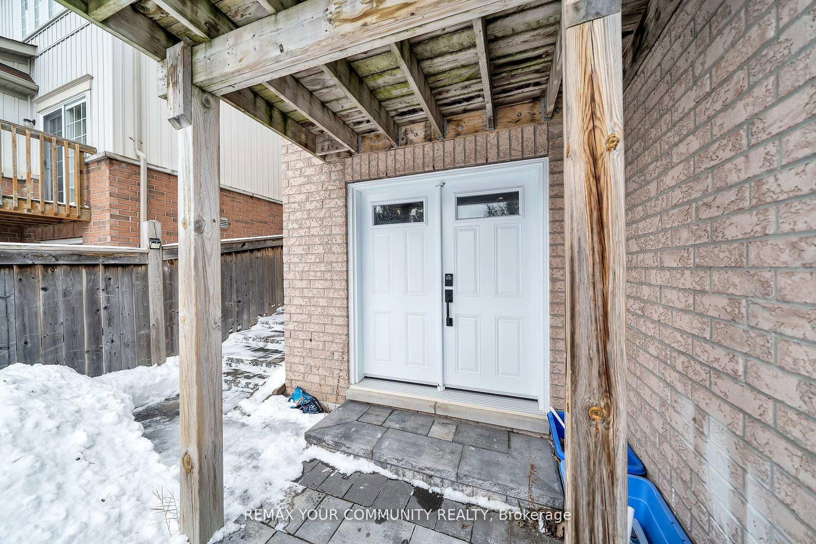 Detached House for sale at 17 Adanac Drive, Whitby, Ontario, L1N 0J4 - Blue Grass Meadows - MLS: E12986578