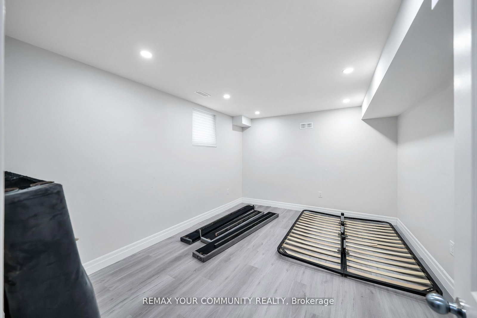 Detached House for sale at 17 Adanac Drive, Whitby, Ontario, L1N 0J4 - Blue Grass Meadows - MLS: E12986578