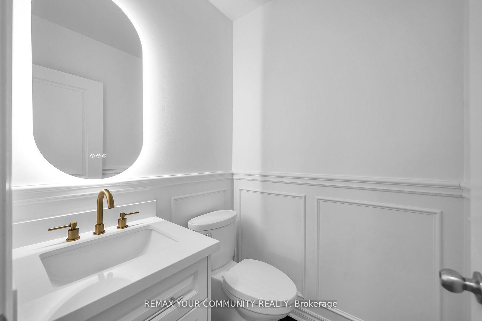 Detached House for sale at 17 Adanac Drive, Whitby, Ontario, L1N 0J4 - Blue Grass Meadows - MLS: E12986578