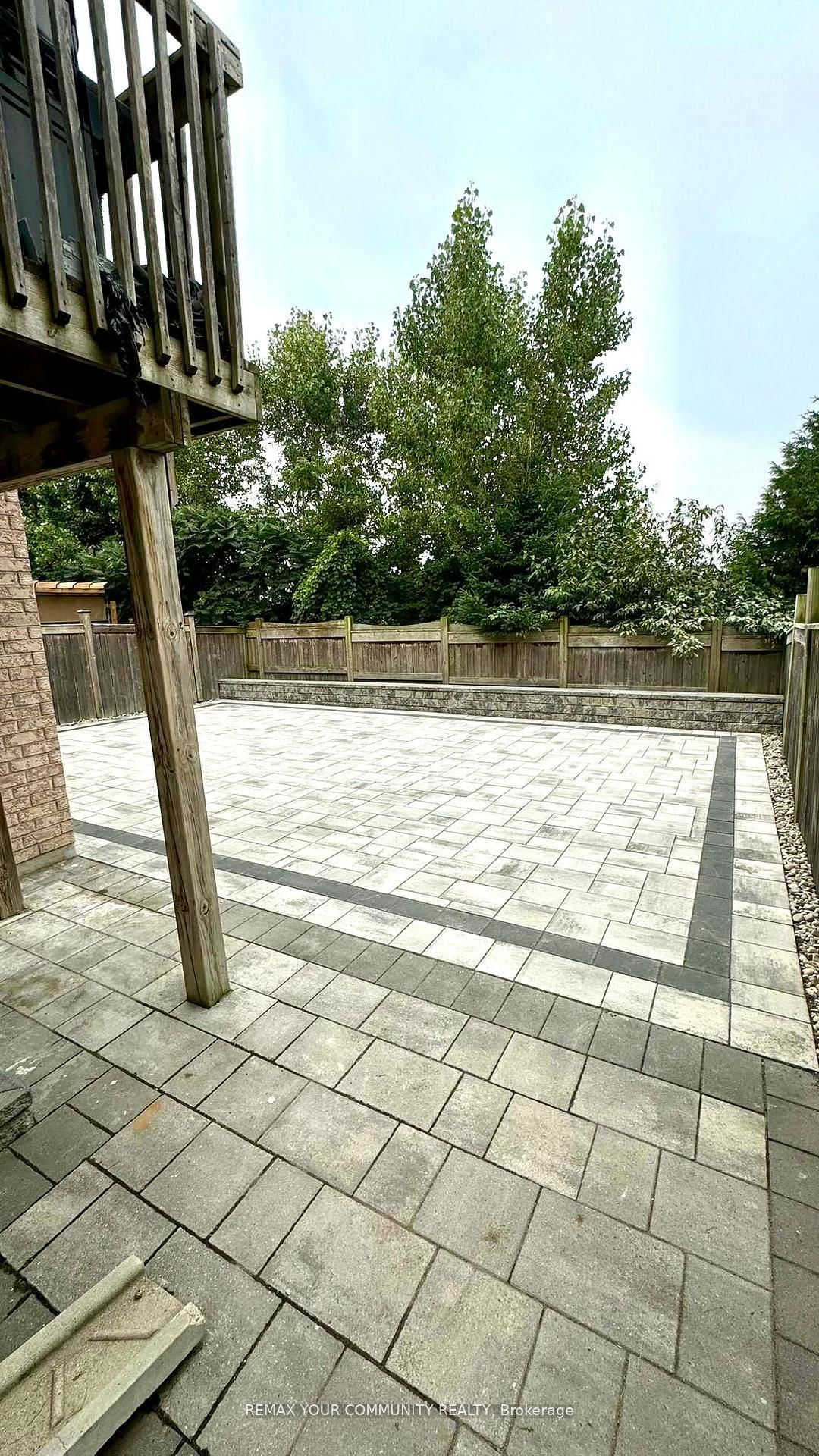 Detached House for sale at 17 Adanac Drive, Whitby, Ontario, L1N 0J4 - Blue Grass Meadows - MLS: E12986578