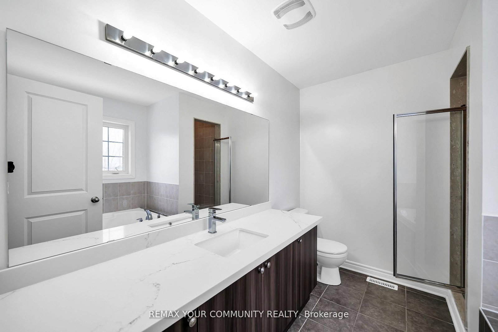 Detached House for sale at 17 Adanac Drive, Whitby, Ontario, L1N 0J4 - Blue Grass Meadows - MLS: E12986578