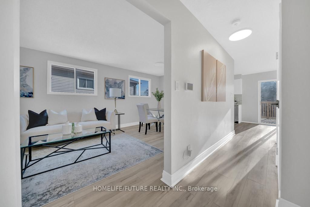 581 Pondtail Court, Unit Upper - Photo 4