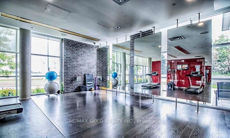 135 Village Green Square, Unit 198 - Photo 6