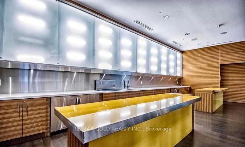 135 Village Green Square, Unit 198 - Photo 9