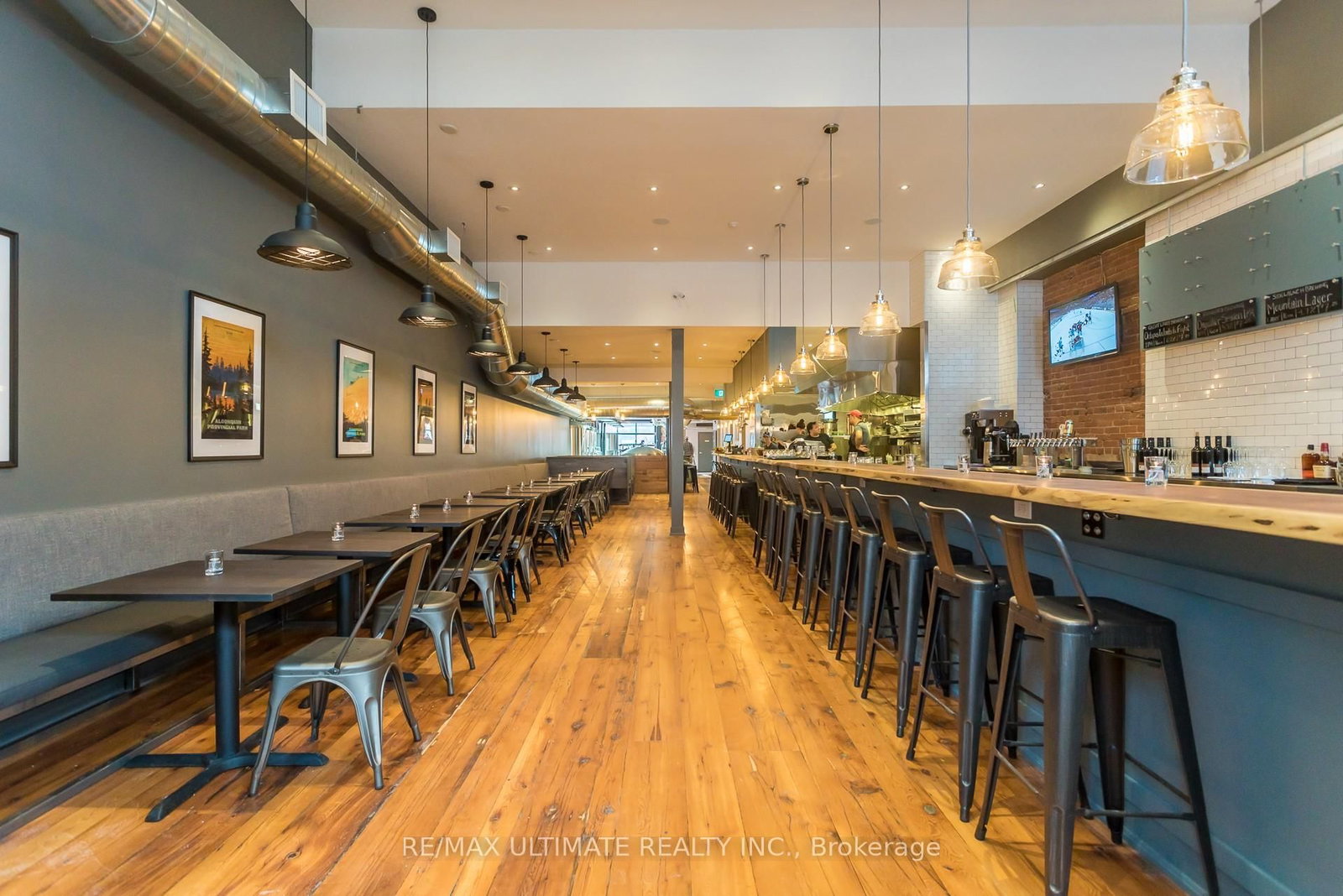 700 Queen Street E - Photo 4