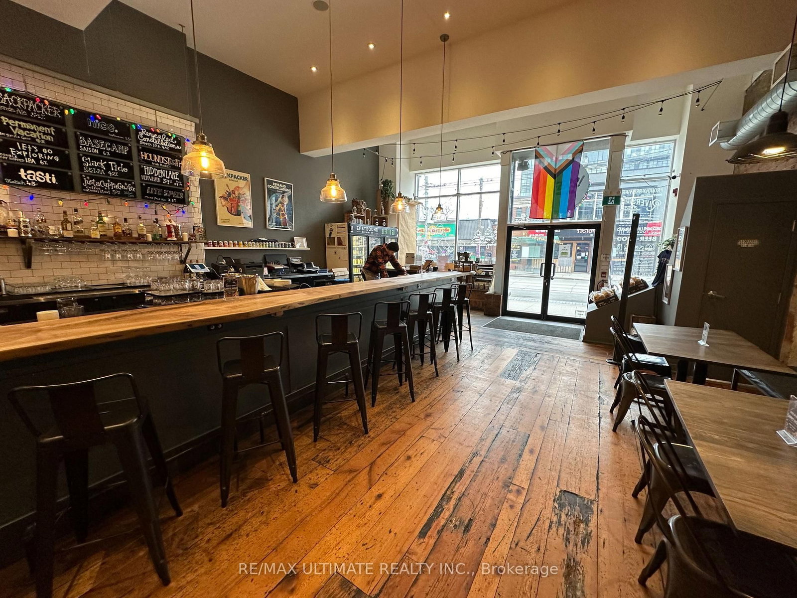 700 Queen Street E - Photo 6