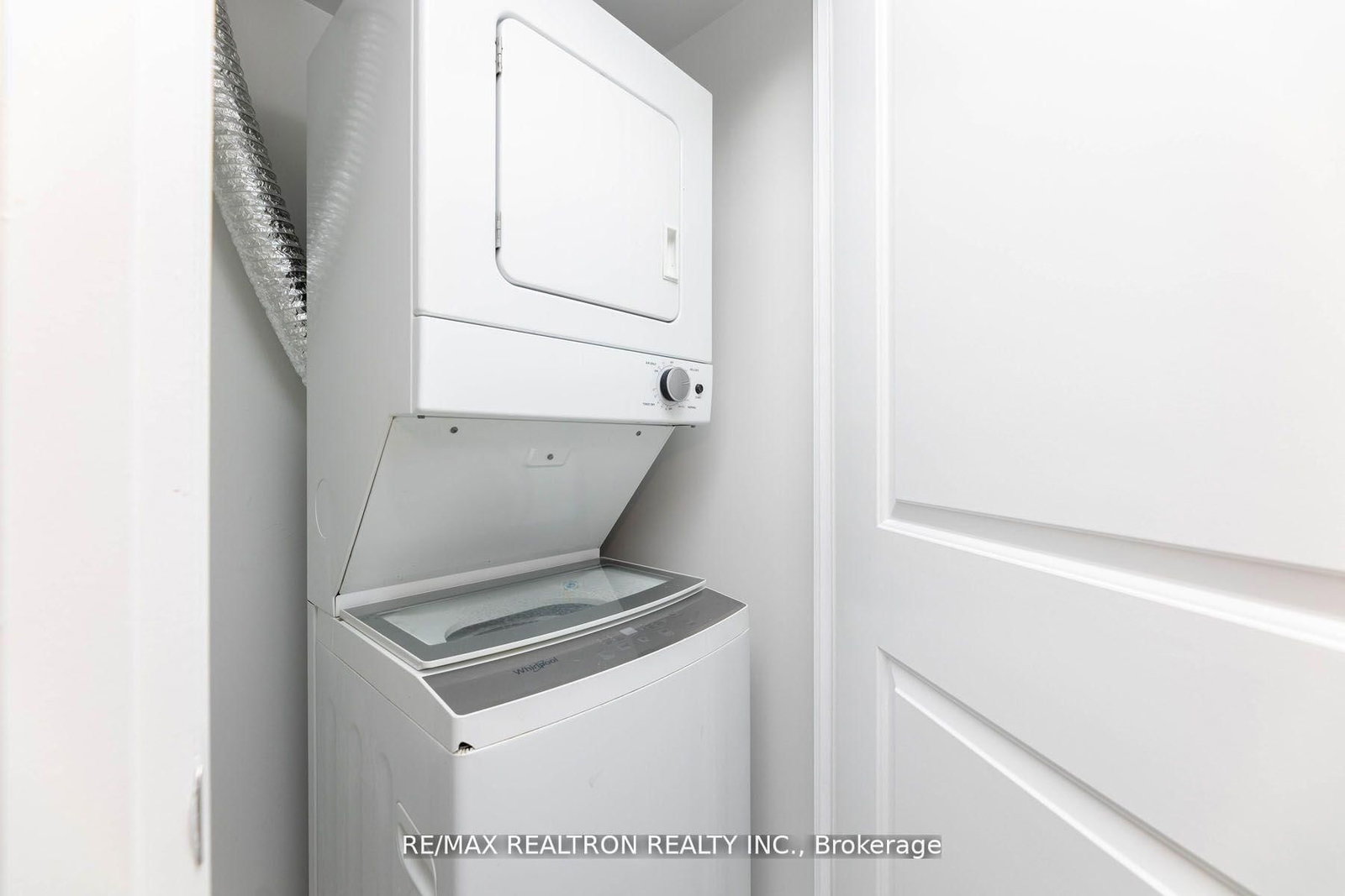 30 Meadowglen Place, Unit 1901 - Photo 17