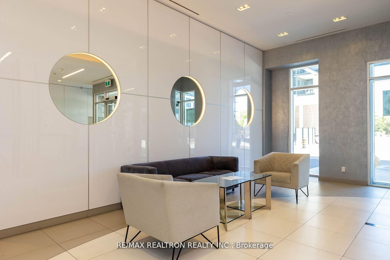 30 Meadowglen Place, Unit 1901 - Photo 39