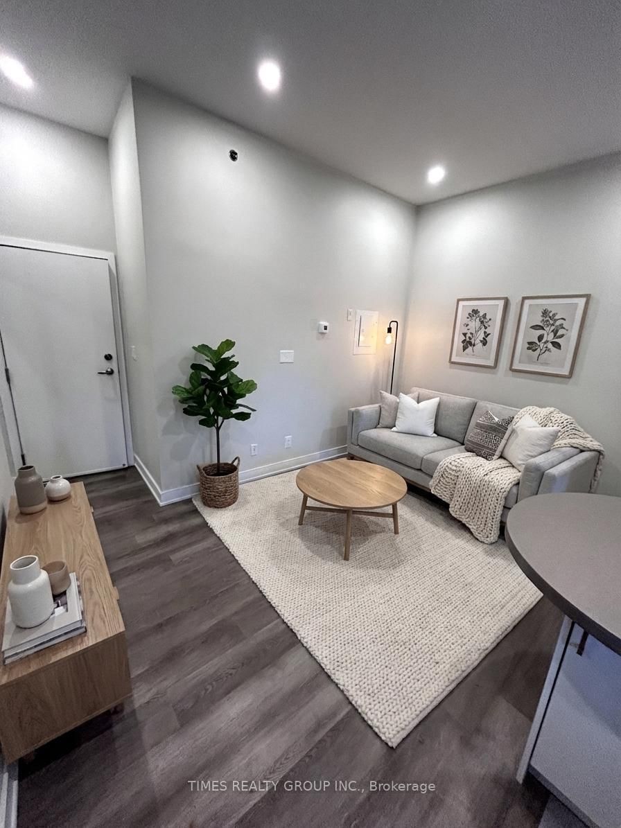 728 Queen Street E, Unit 5 - Photo 4