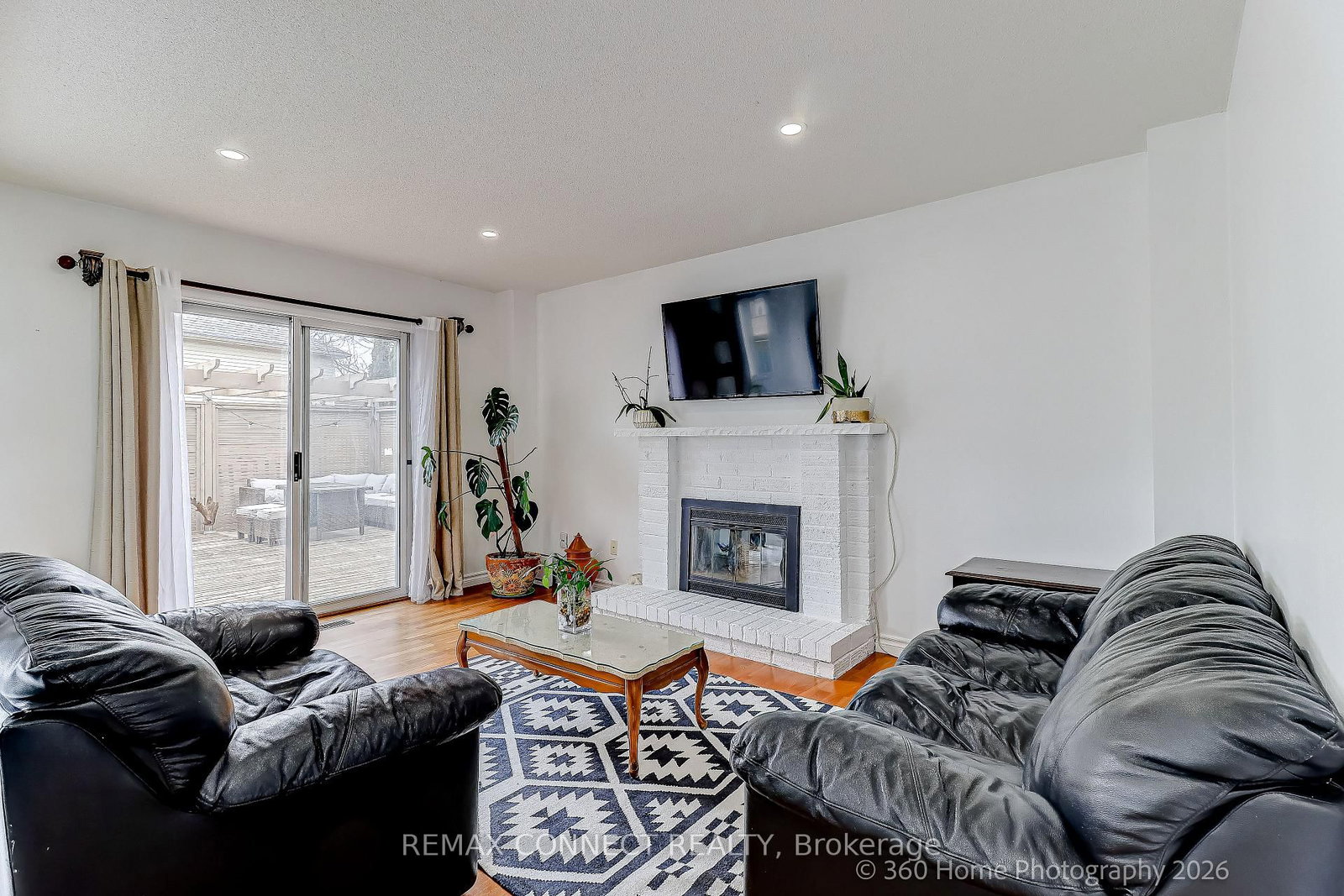 Detached House for sale at 4 Mayflower Street, Whitby, Ontario, L1N 8B1 - Blue Grass Meadows - MLS: E12987284