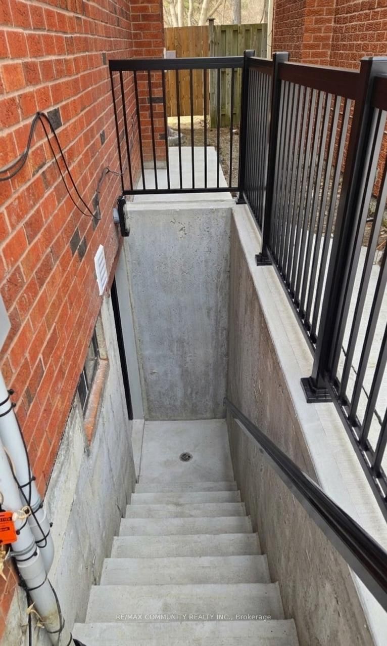 Detached House for lease at 77 Windrush Trail, Toronto, Ontario, M1C 3Z9 - Highland Creek - MLS: E12987416