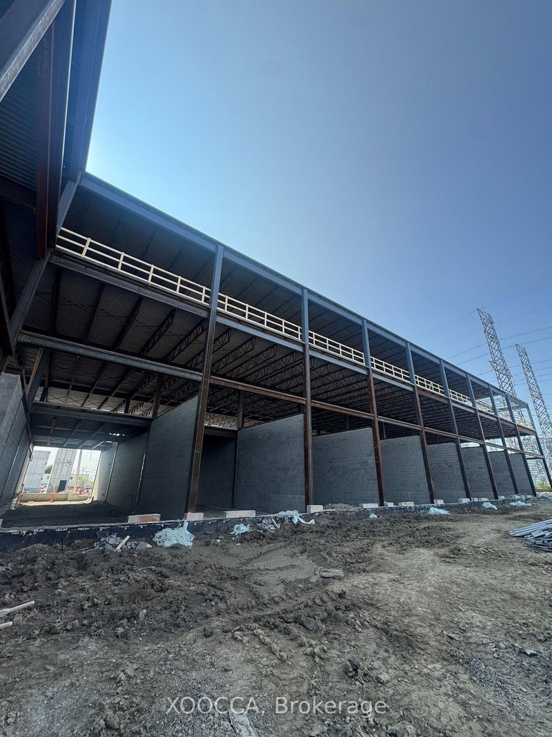 B - 1030 Salk Rd, Pickering, L1W 3C5 | Image 3