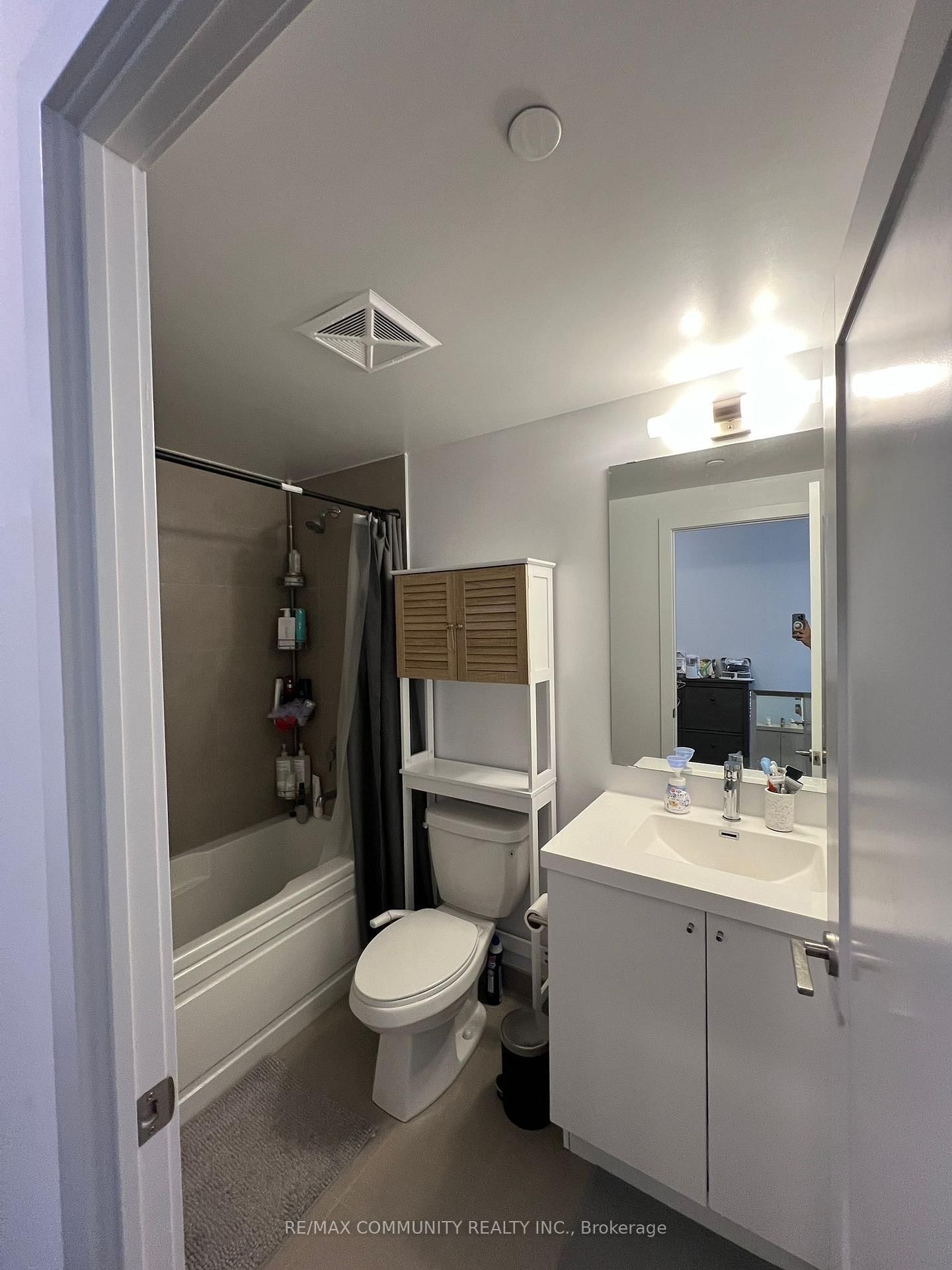 2550 Simcoe Street N, Unit 2402 - Photo 6