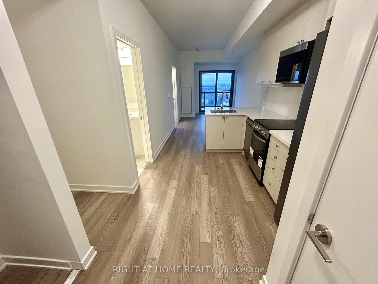 51 Clarington Boulevard, Unit 820 - Photo 4