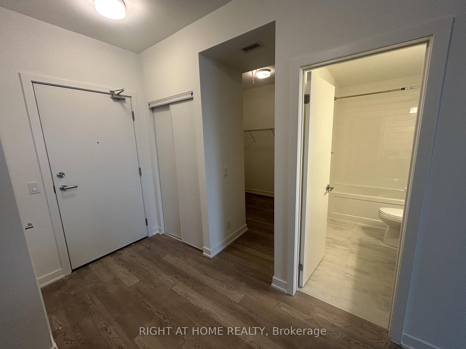 51 Clarington Boulevard, Unit 820 - Photo 6