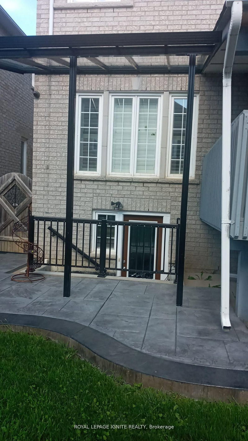 BSMT - 36 Bellinger Dr, Ajax, L1T 4P7 | Image 3