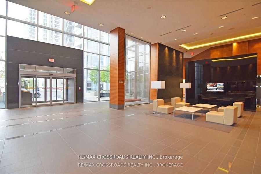 125 Village Green Square, Unit 3401 - Photo 6