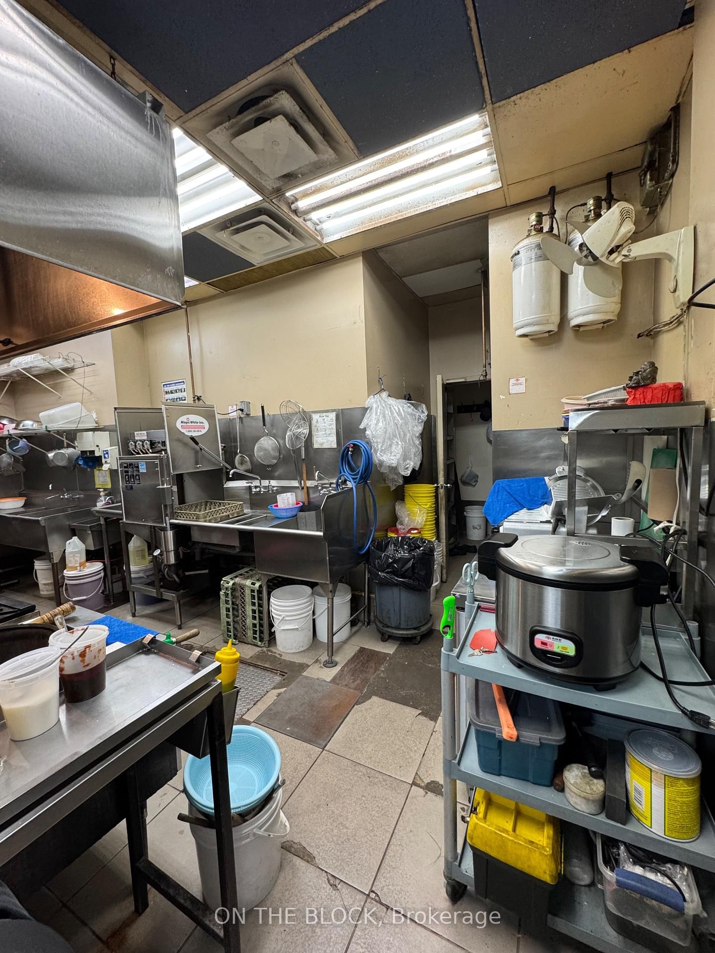 1280 Kennedy Road - Photo 7