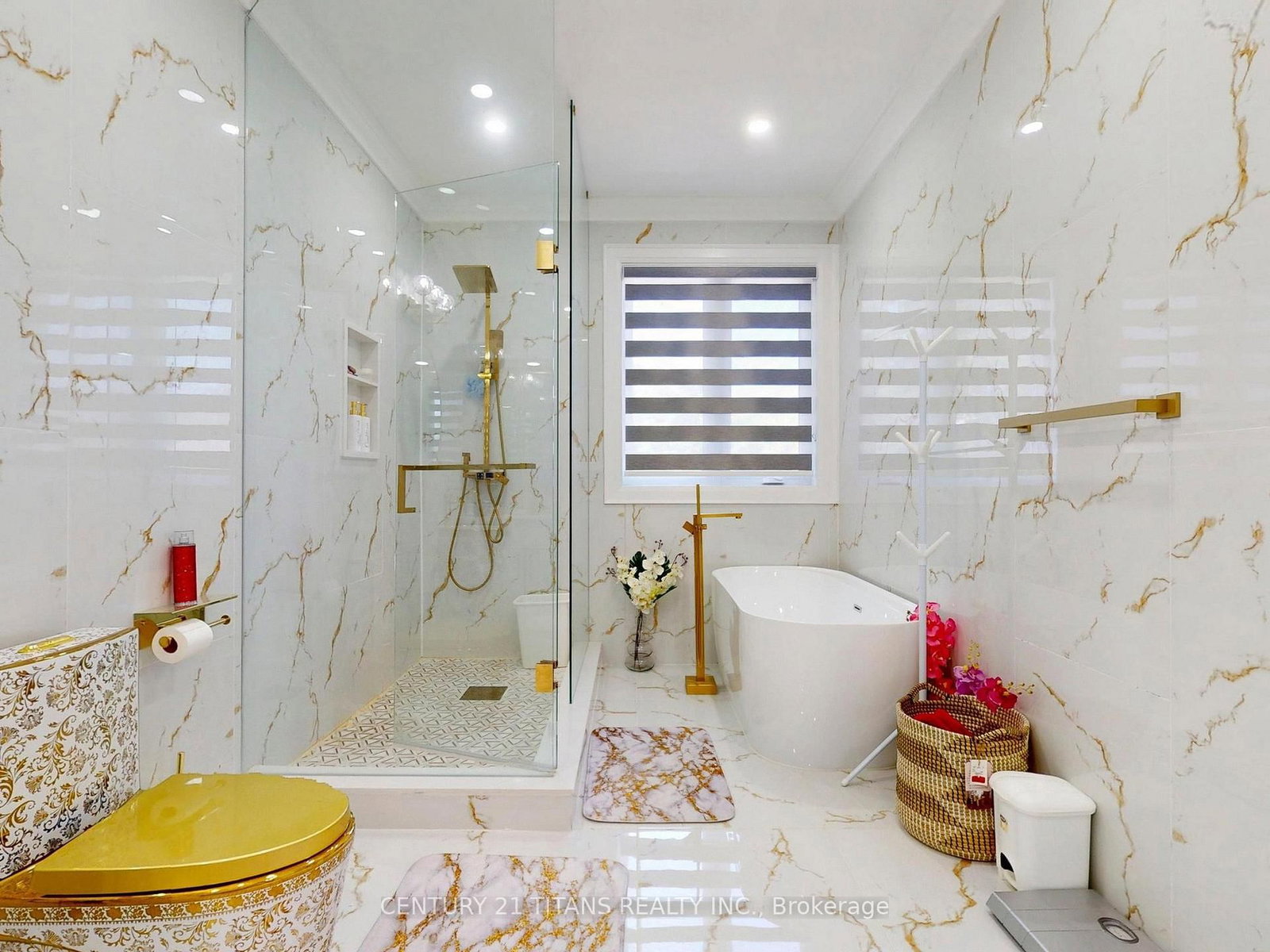 Detached House for sale at 36 Craiglee Drive, Toronto, Ontario, M1N 2L8 - Birchcliffe-Cliffside - MLS: E12988044