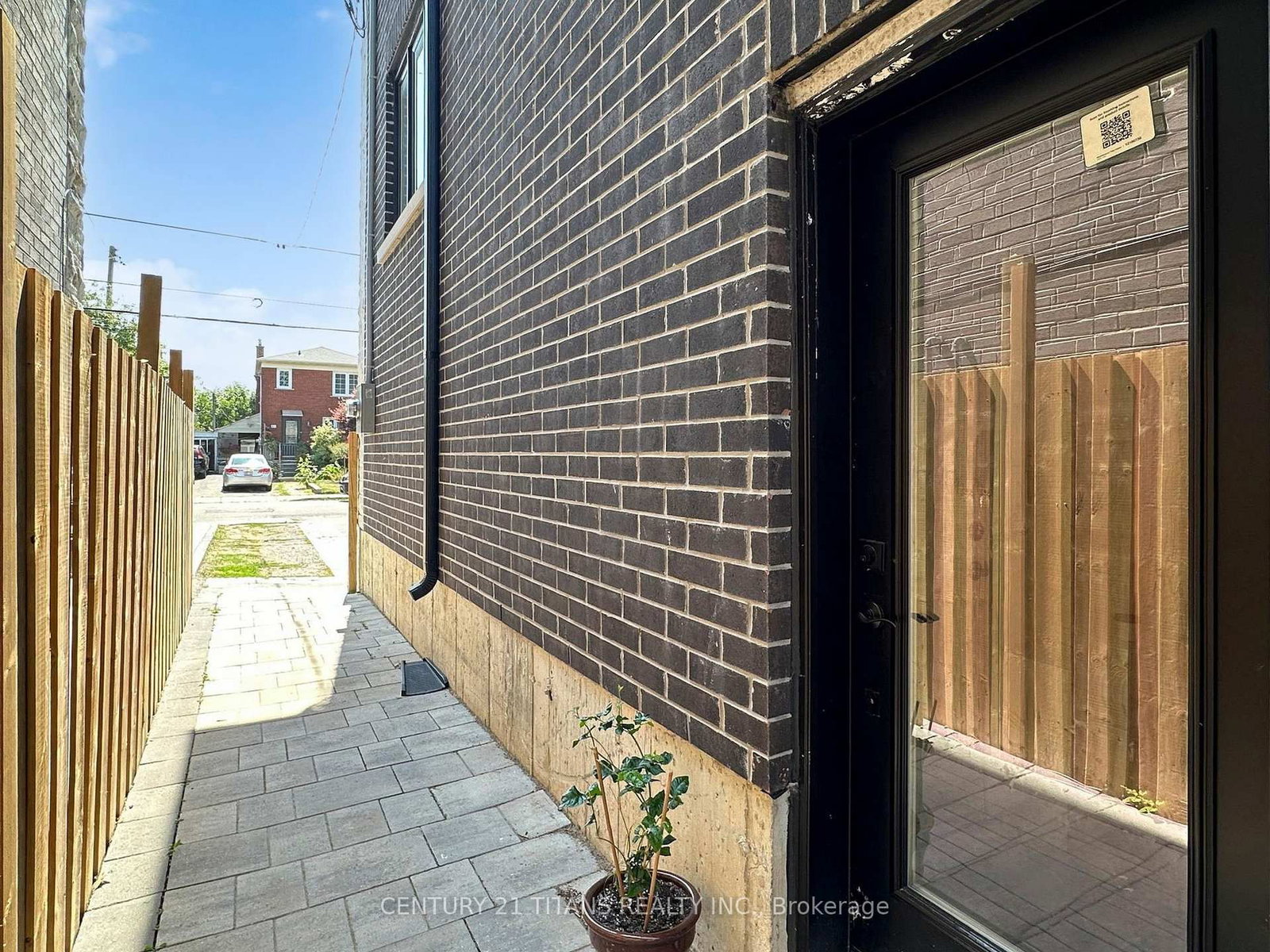 Detached House for sale at 36 Craiglee Drive, Toronto, Ontario, M1N 2L8 - Birchcliffe-Cliffside - MLS: E12988044