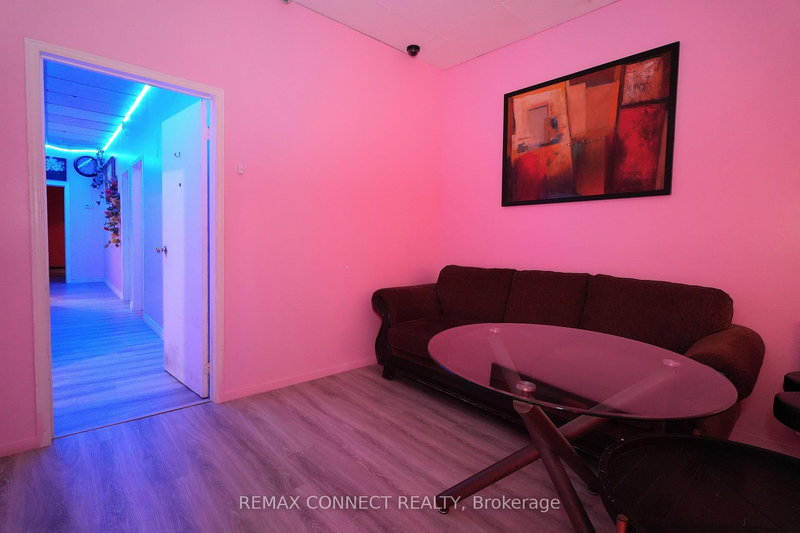 3 - 4190 Kingston Rd E, Toronto, M1E 4W1 | Image 3