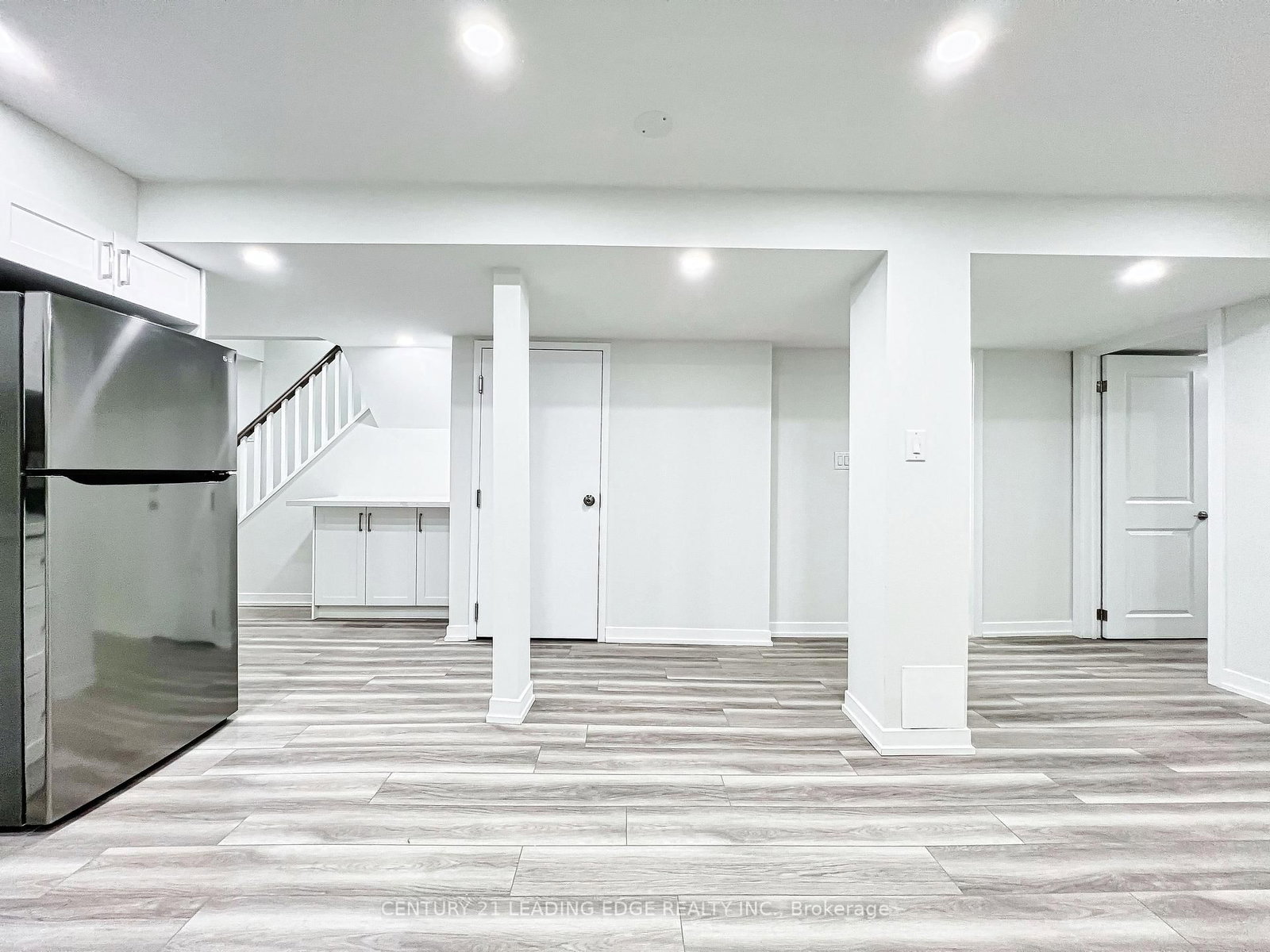 88 Hewitt Crescent - Photo 10