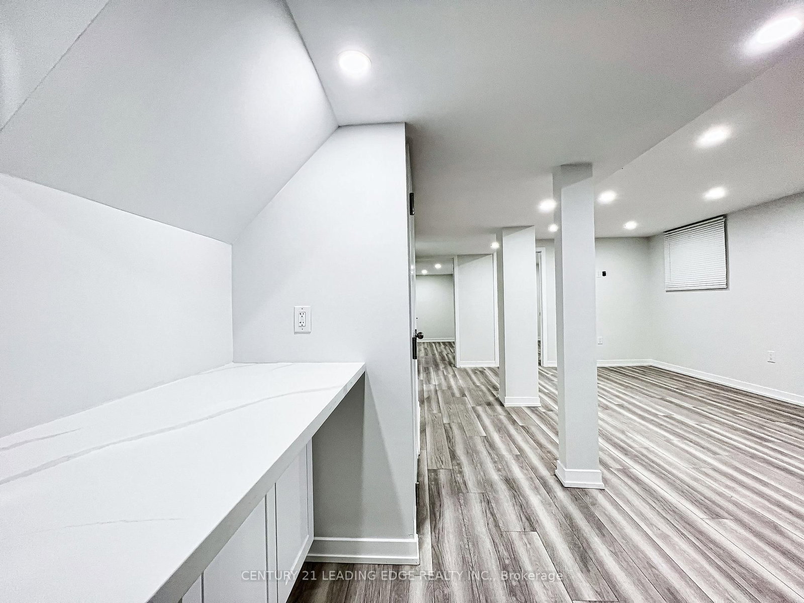 88 Hewitt Crescent - Photo 14