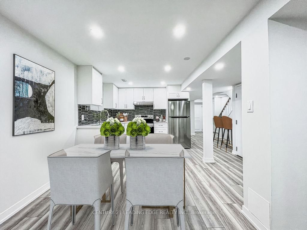 88 Hewitt Crescent - Photo 8