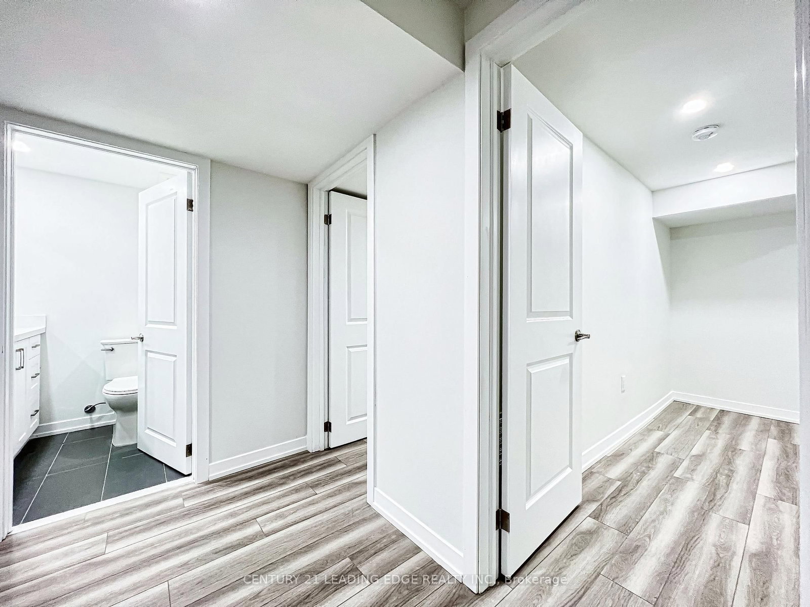 88 Hewitt Crescent - Photo 9