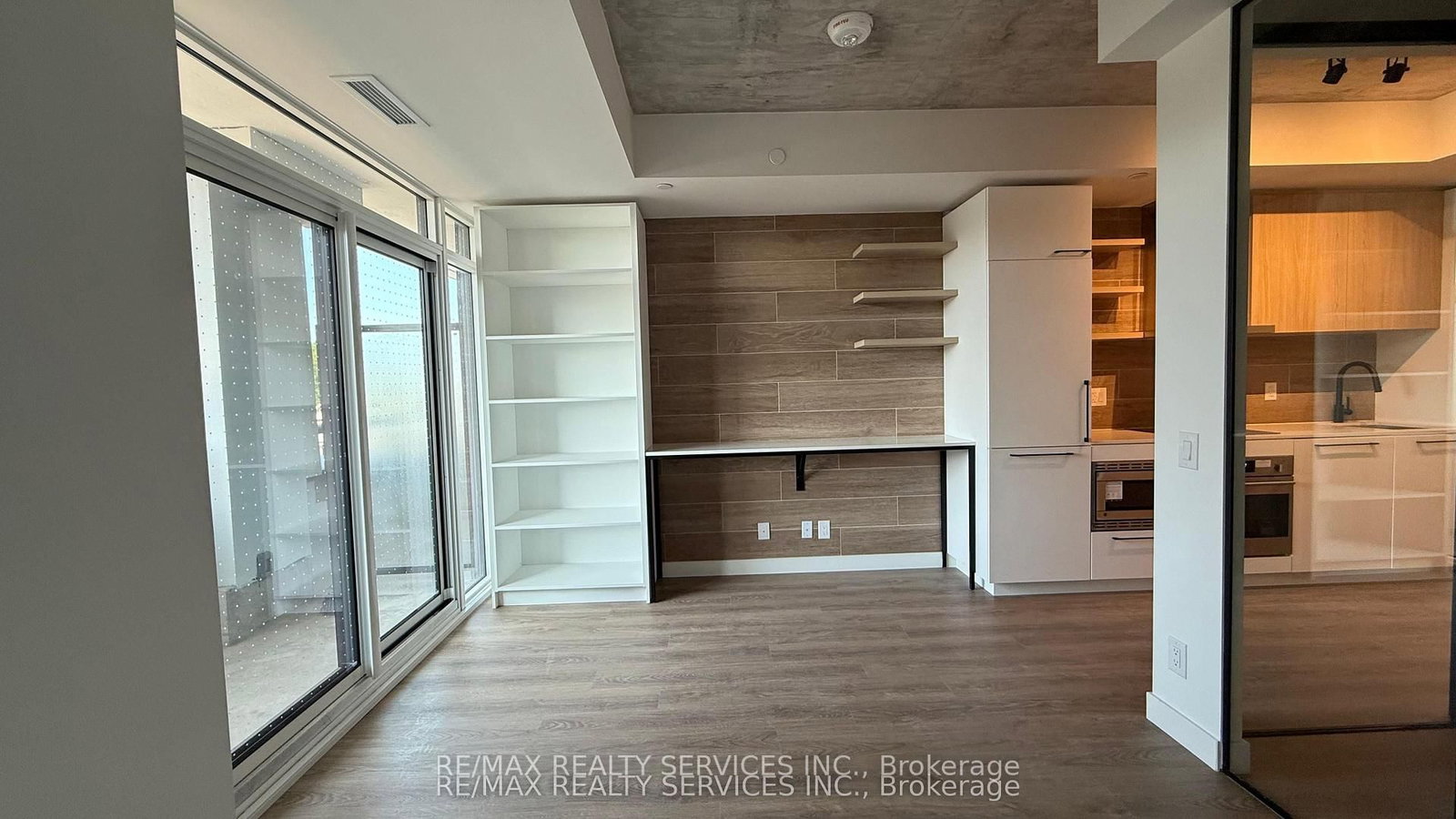Condo for lease at 432-1050 Eastern Avenue, Toronto, Ontario, M4L 0B7 - The Beaches - MLS: E12988526