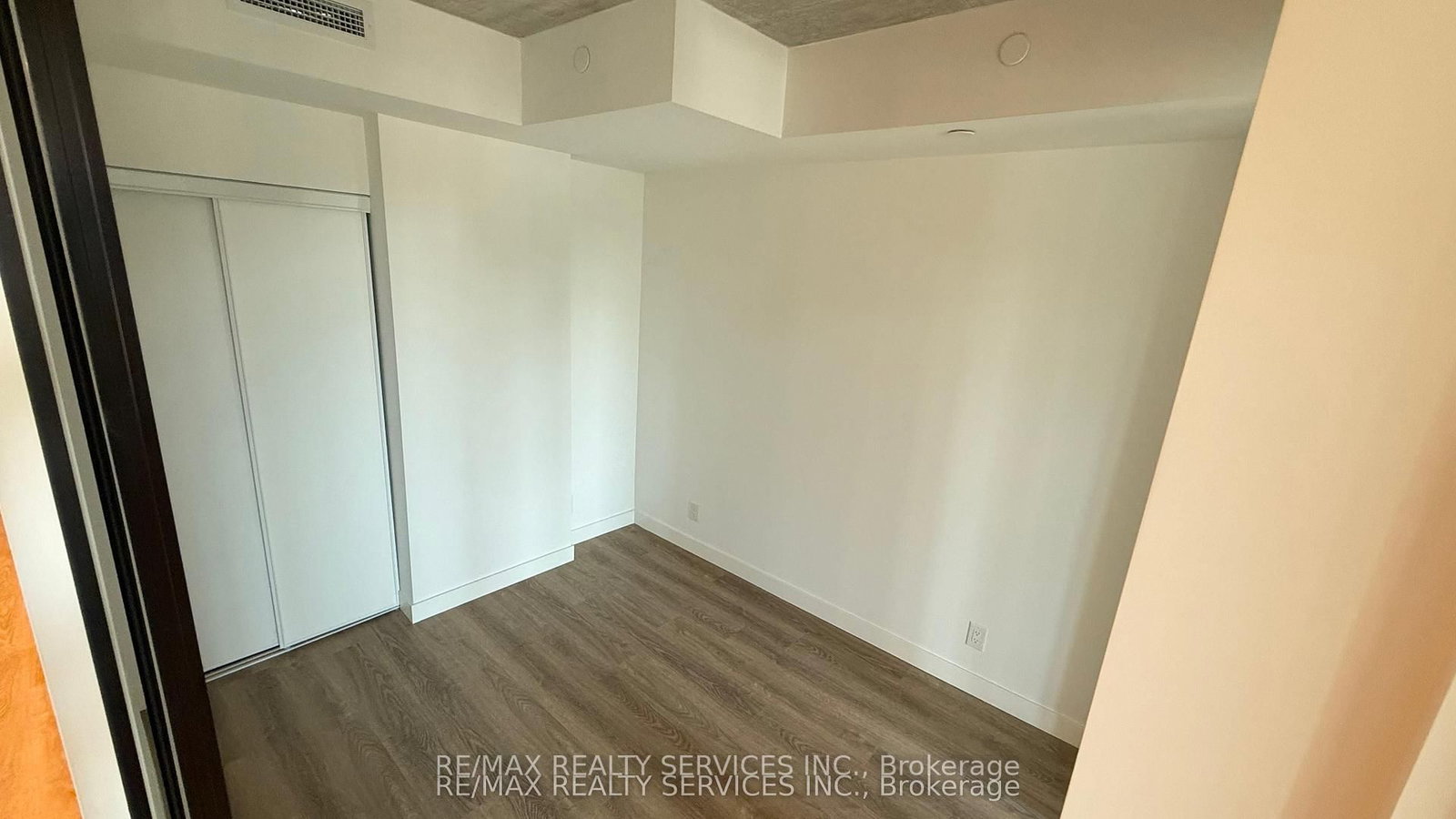 Condo for lease at 432-1050 Eastern Avenue, Toronto, Ontario, M4L 0B7 - The Beaches - MLS: E12988526