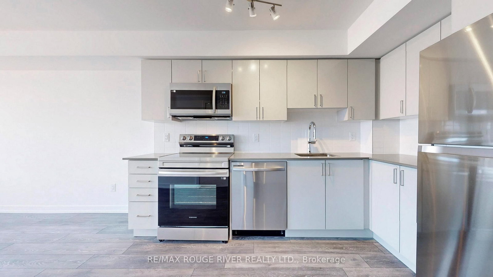 1455 Celebration Drive, Unit 1609 - Photo 9